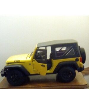 Willys Jeep Wrangler Toy Diecast Model Car Open Doors Hood Yellow